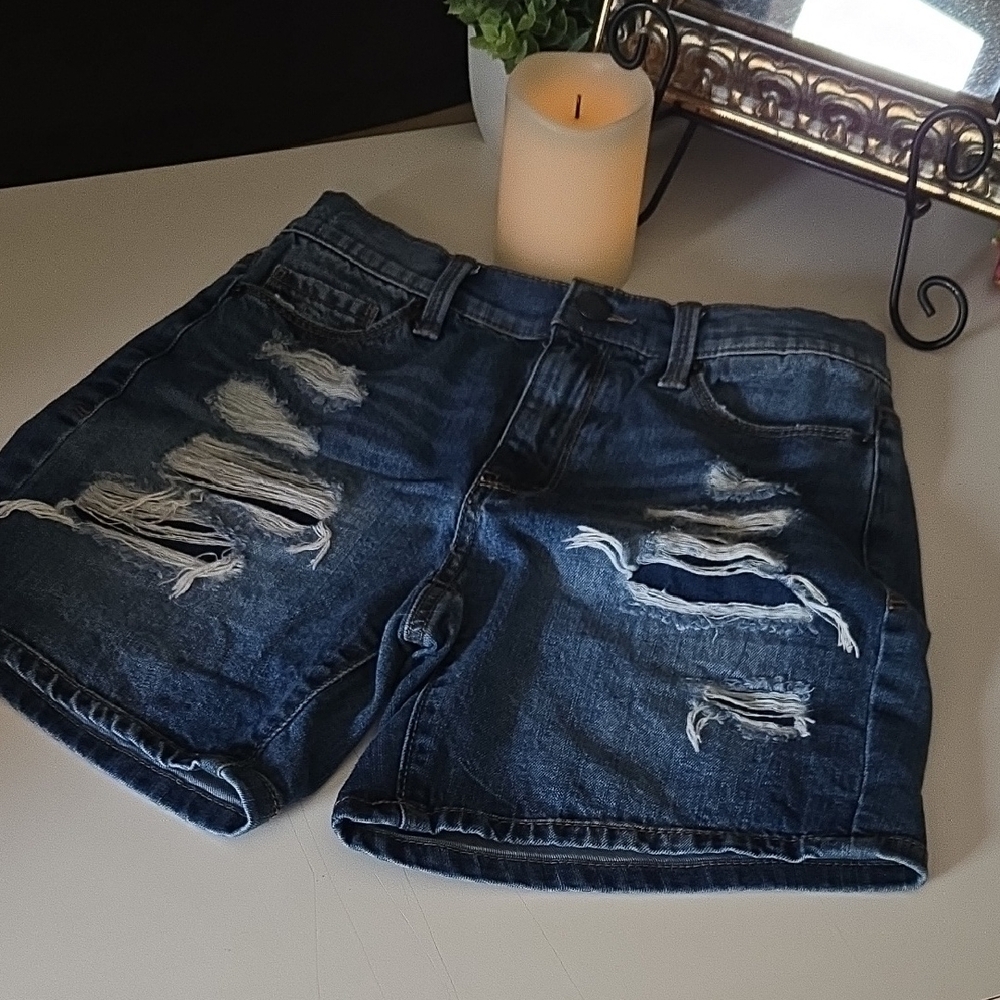 Mudd Size 3 Blue Distressed Jean Shorts Mid-Thigh Length - Picture 4 of 4